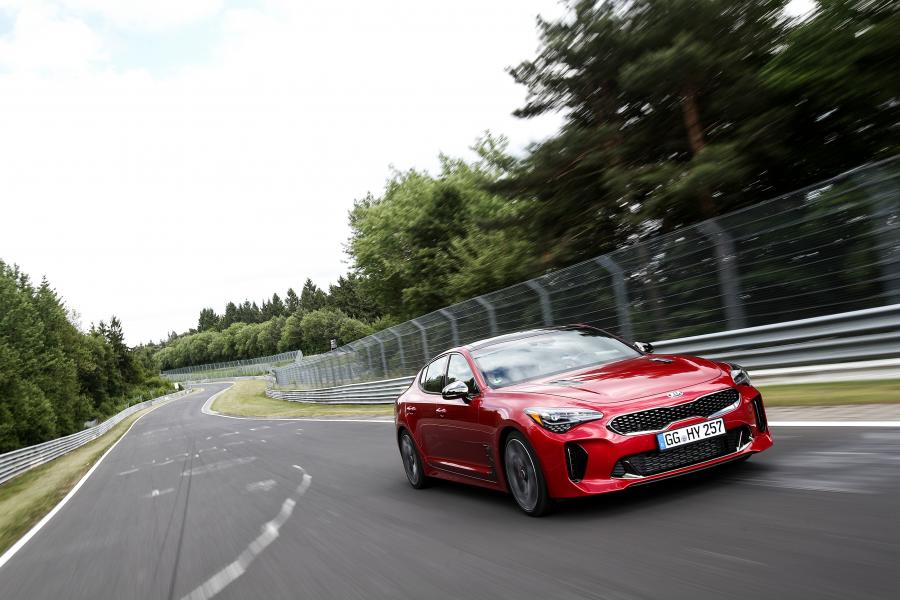  Kia Stinger GT (CK) 2017 года  (NA) (фото 41 из 50)